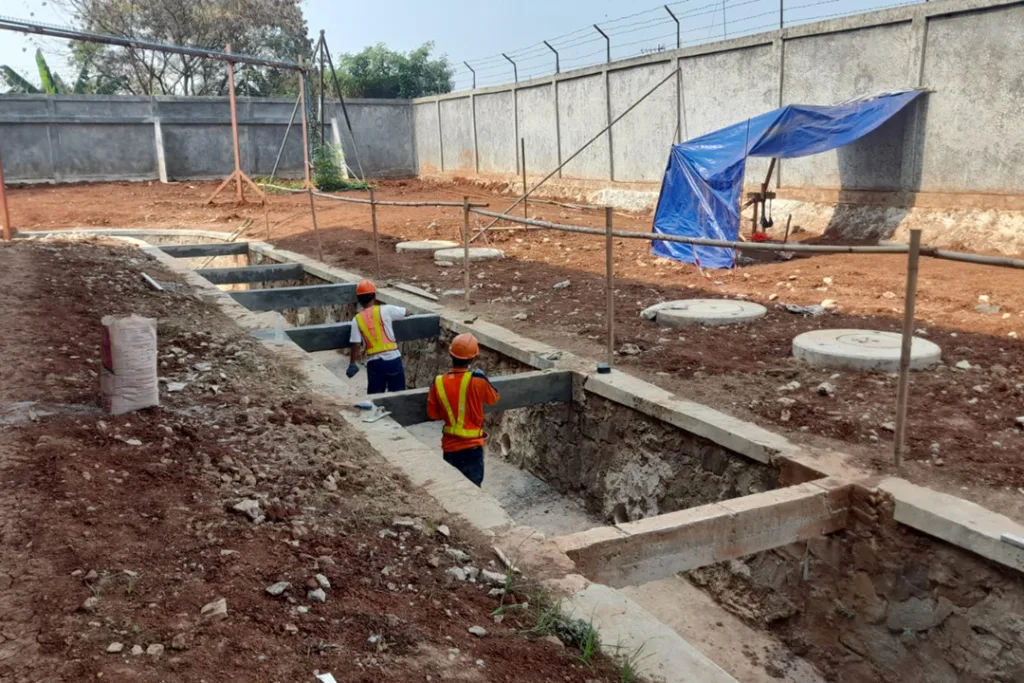 Sinar Alam Cakrabuana Worker Building Rain Water Absorption